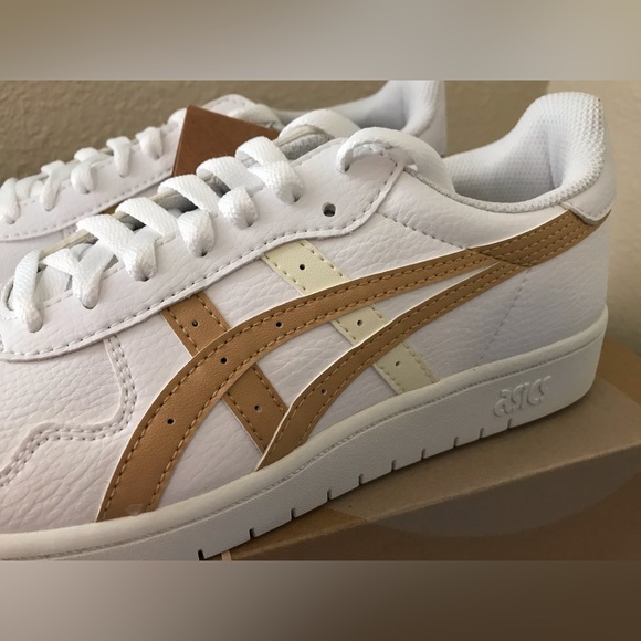 ASICS Japan S Women's Shoes White Camel Beige - Picture 5 of 8